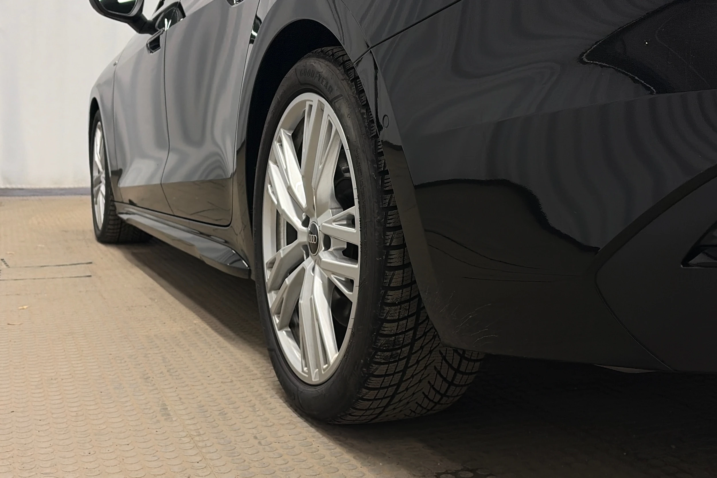 musta Audi A5 2025 kuva 10.