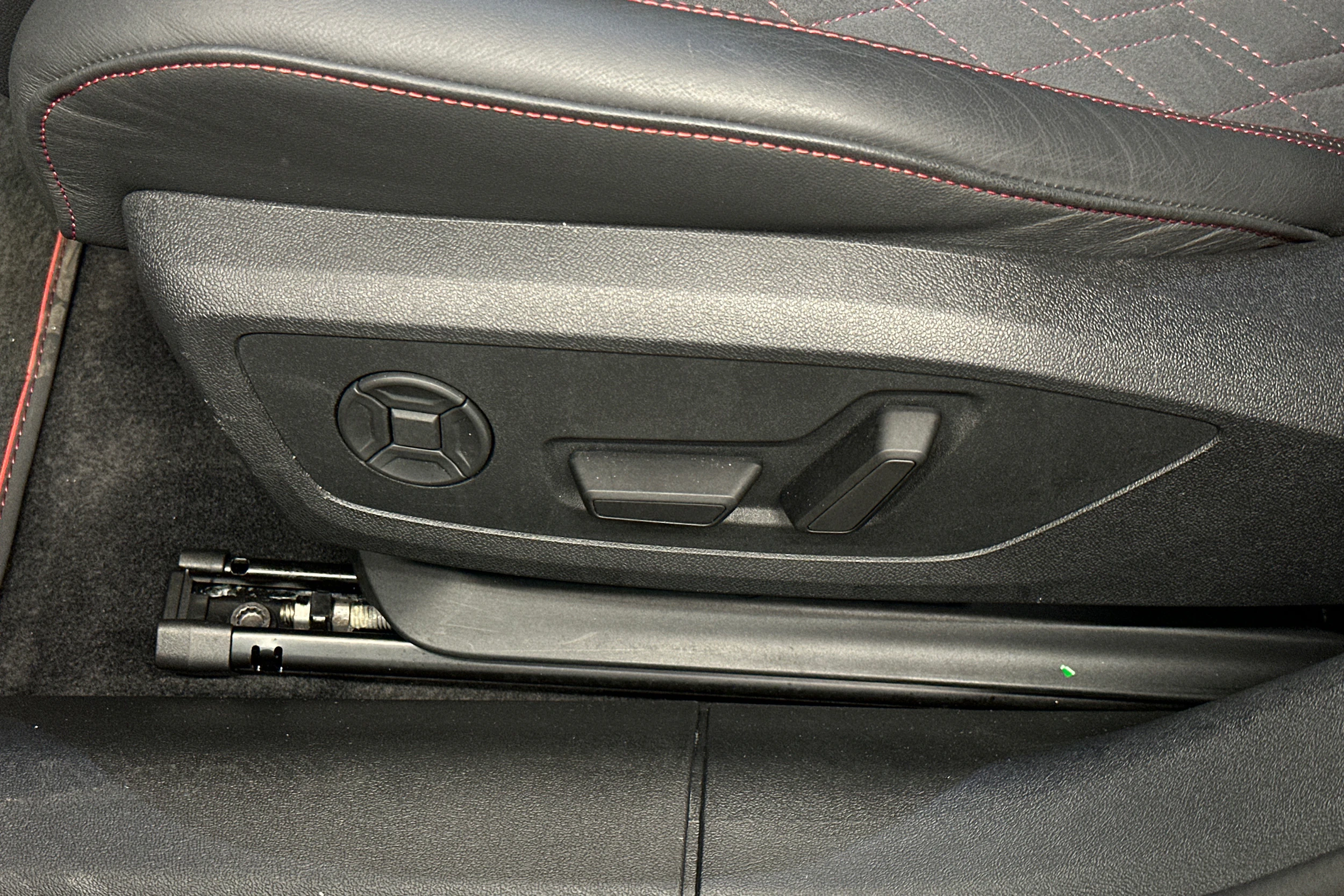 met. musta Audi A5 2025 kuva 36.