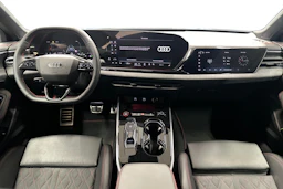sininen Audi A5 2025 kuva 7.