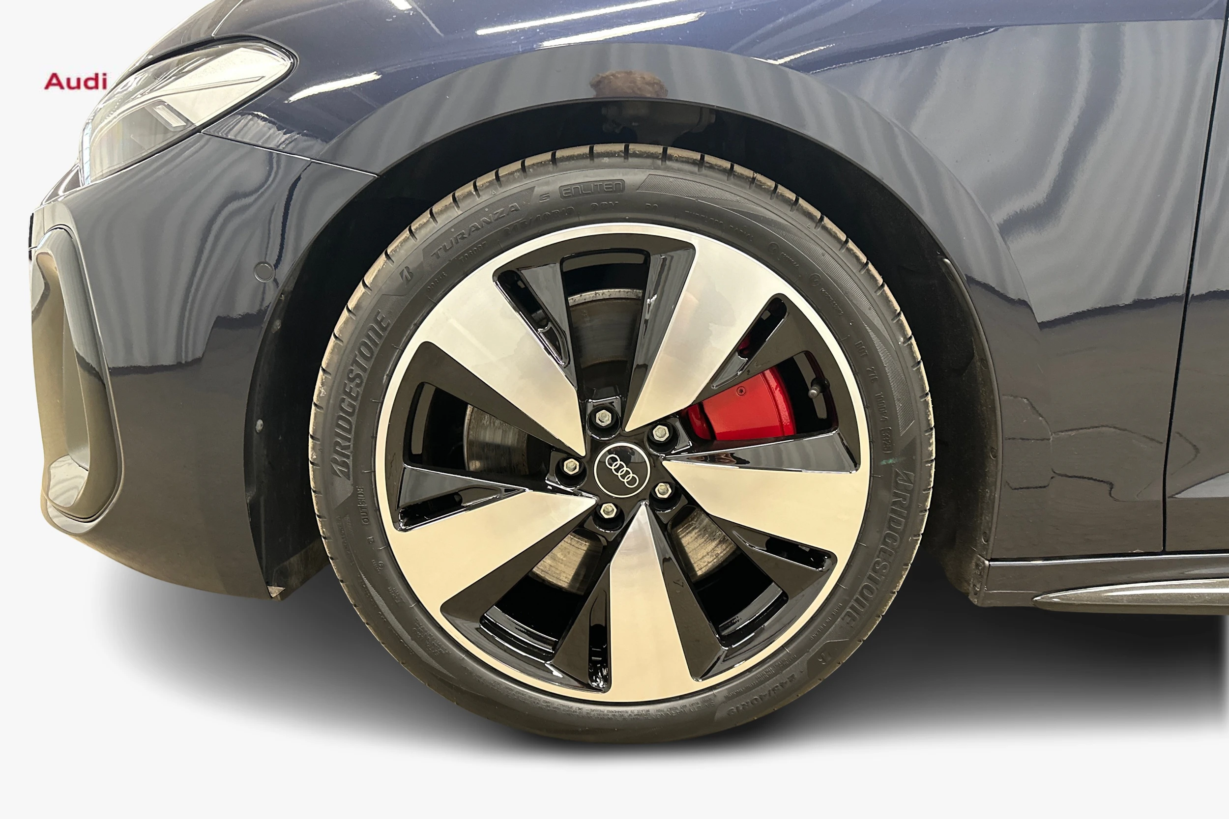 sininen Audi A5 2025 kuva 9.