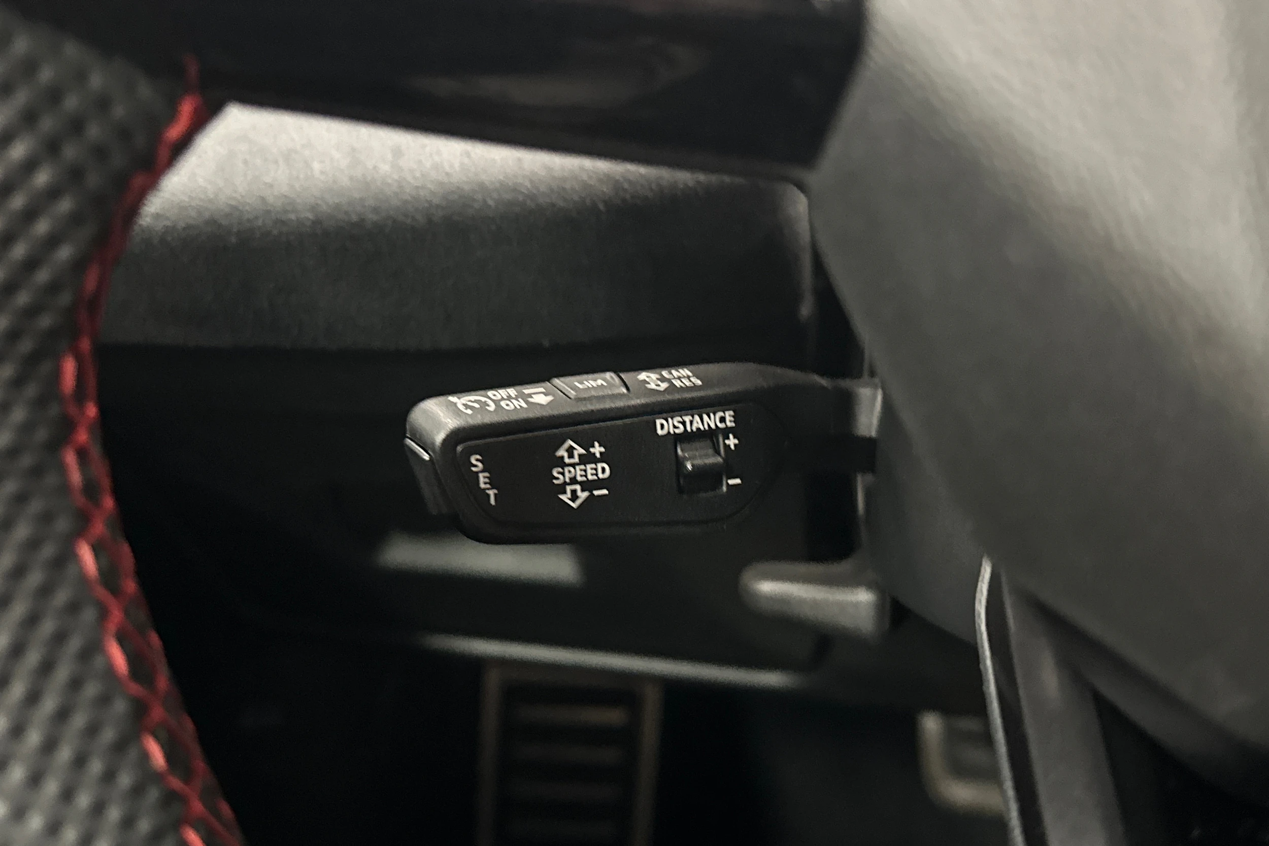 sininen Audi A5 2025 kuva 13.