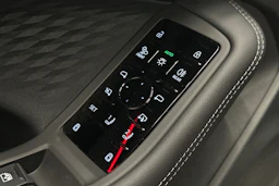 punainen Audi A5 2025 kuva 17.