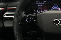 punainen Audi A5 2025 kuva 19.