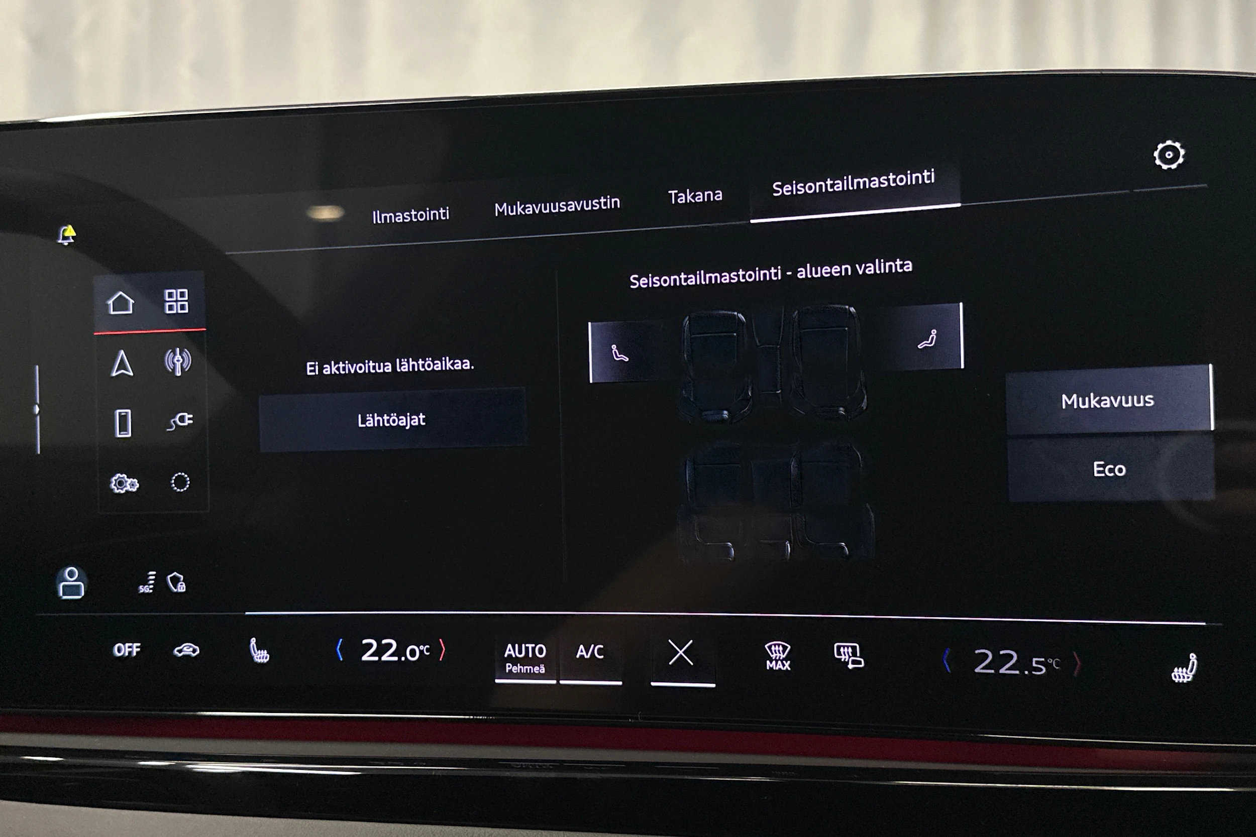 punainen Audi A5 2025 kuva 31.