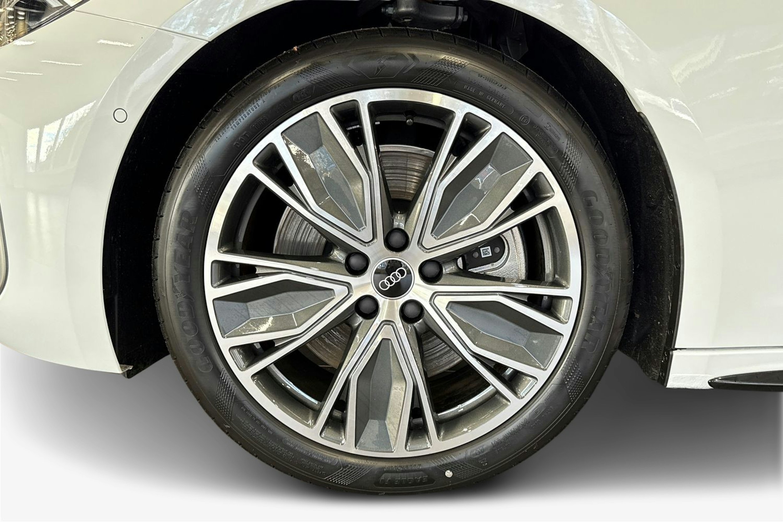 met. valkoinen Audi A5 2025 kuva 9.