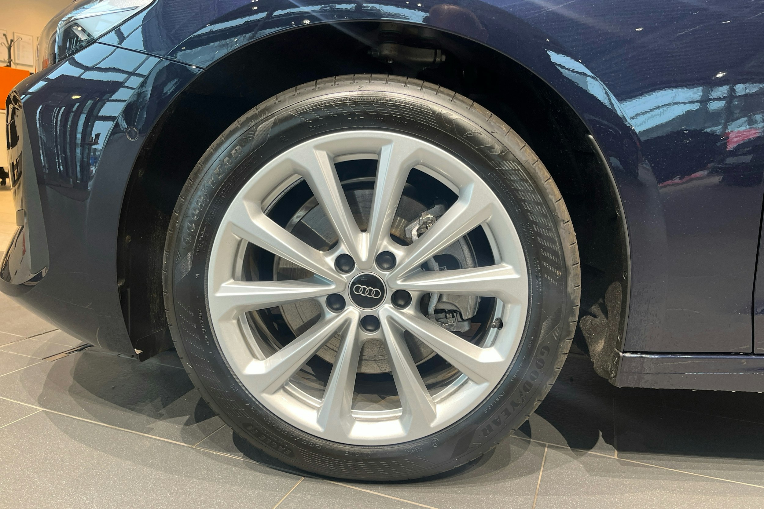 sininen Audi A5 2025 kuva 9.