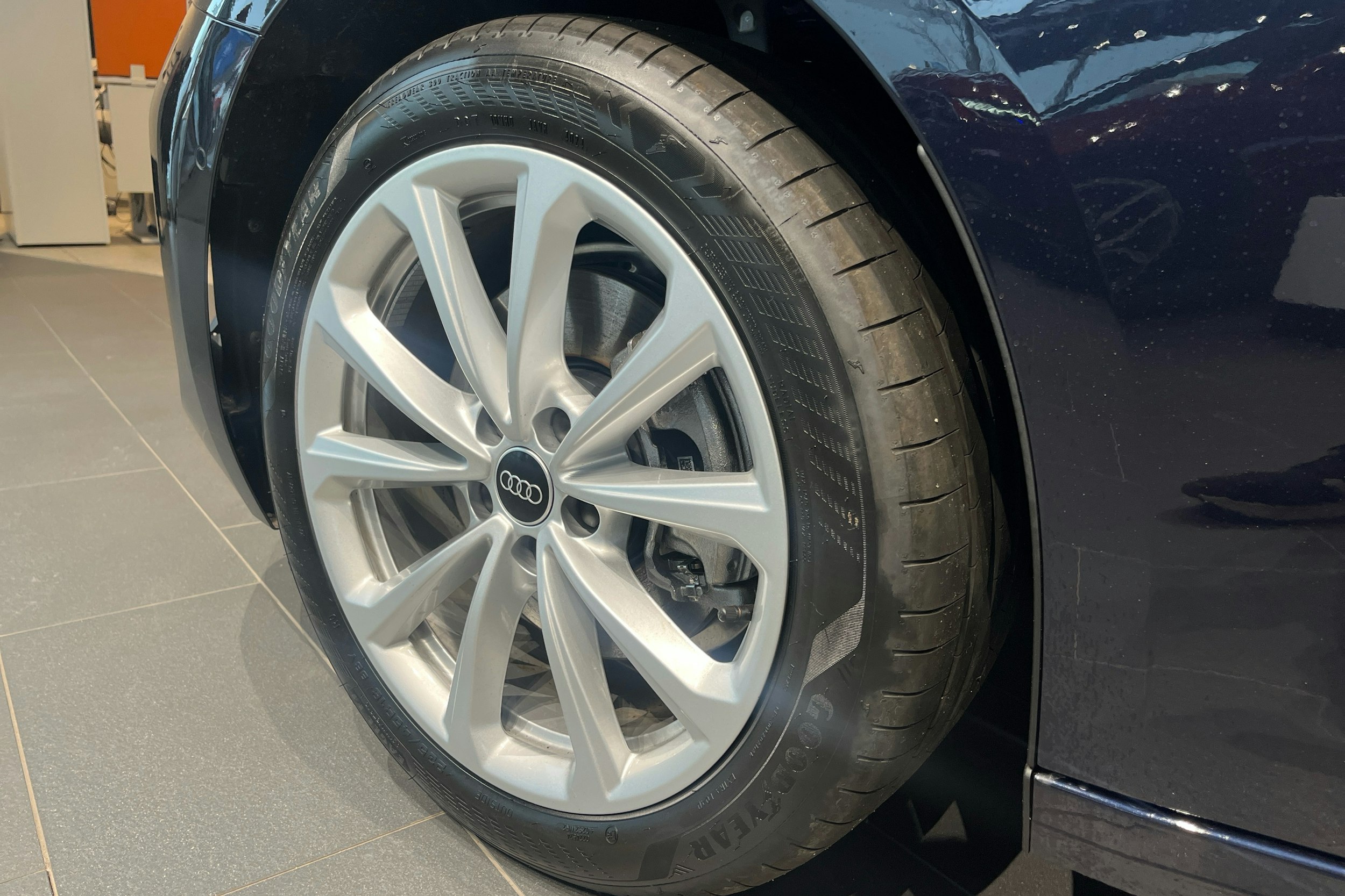 sininen Audi A5 2025 kuva 10.