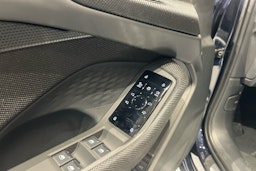 sininen Audi A5 2025 kuva 11.