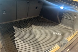 sininen Audi A5 2025 kuva 14.