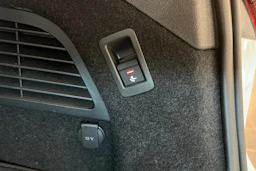 valkoinen Audi A5 2025 kuva 16.