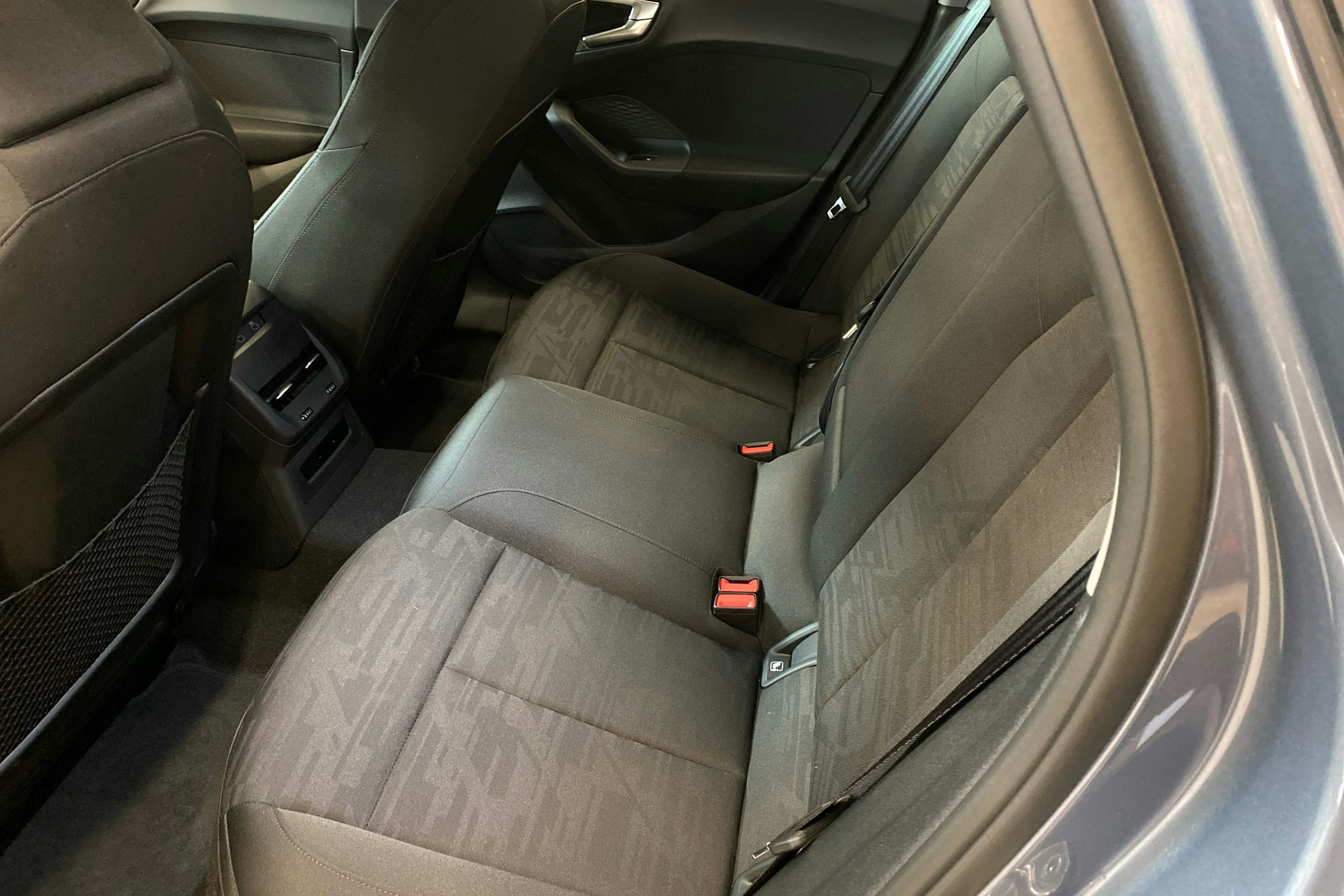 horizon sininen Audi A5 2025 kuva 8.