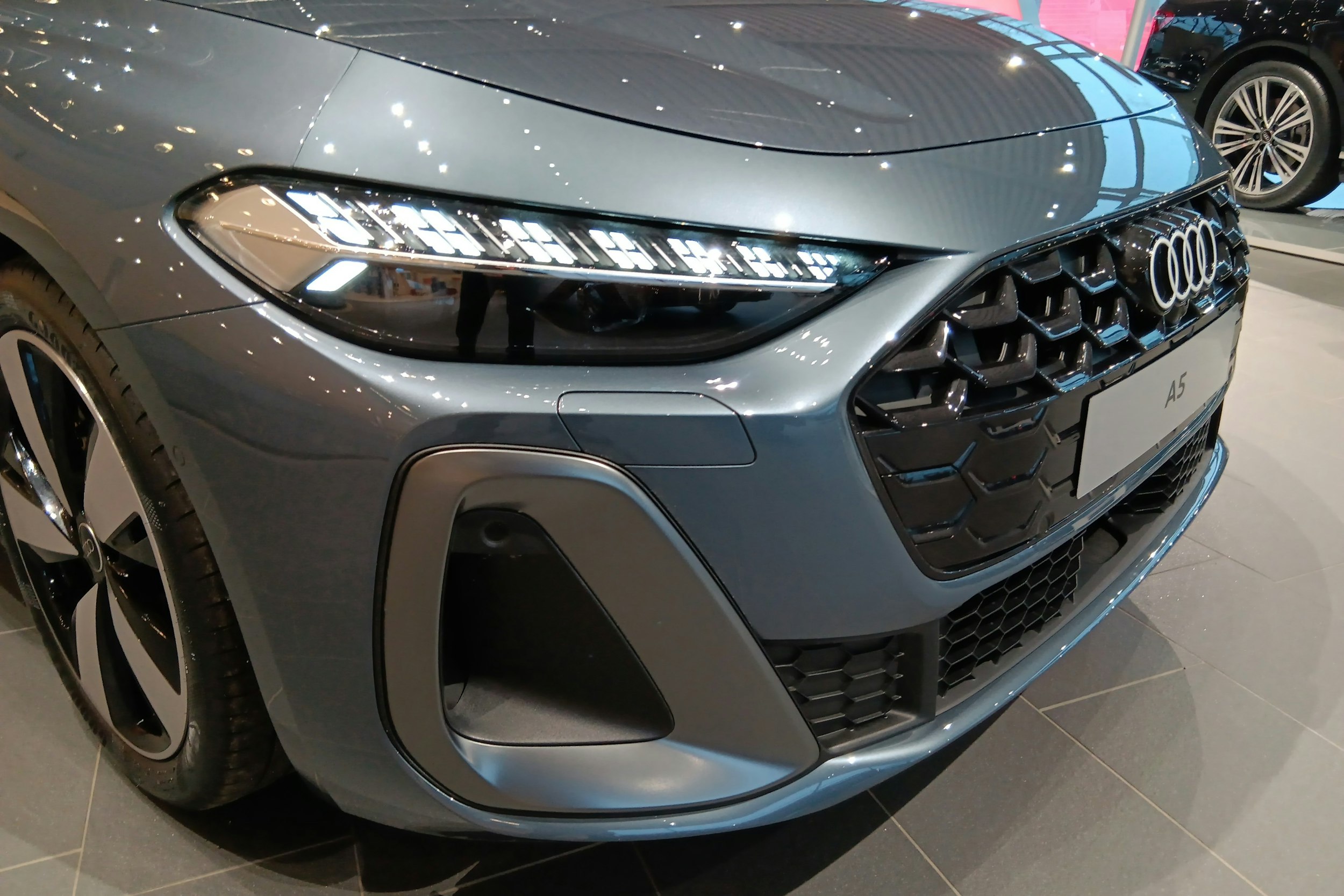 horizon sininen Audi A5 2025 kuva 15.