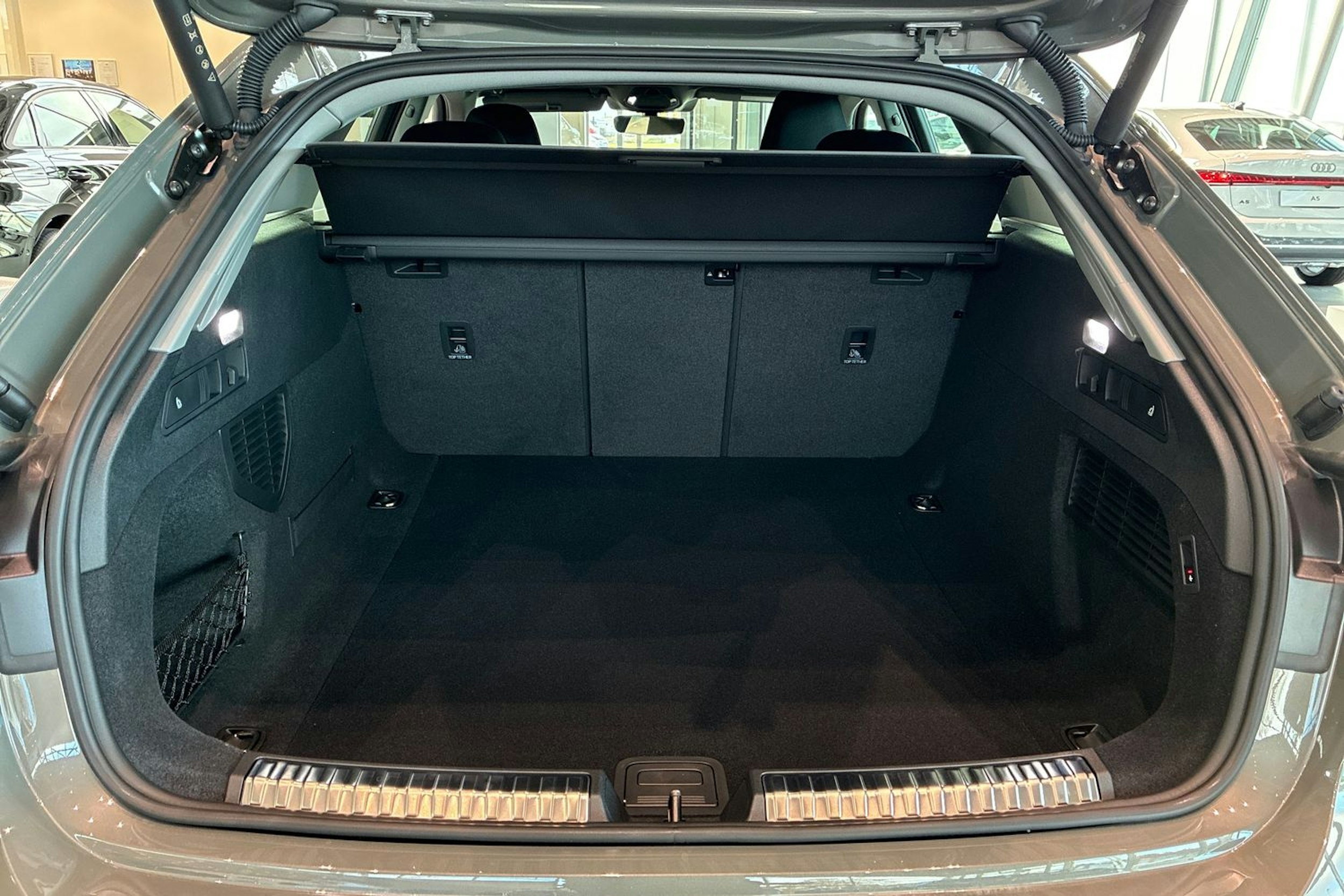 harmaa Audi A5 2025 kuva 12.