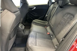 Punainen Audi A5 2025 kuva 8.