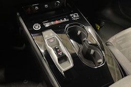 valkoinen Audi A5 2025 kuva 15.