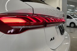 valkoinen Audi A5 2025 kuva 19.