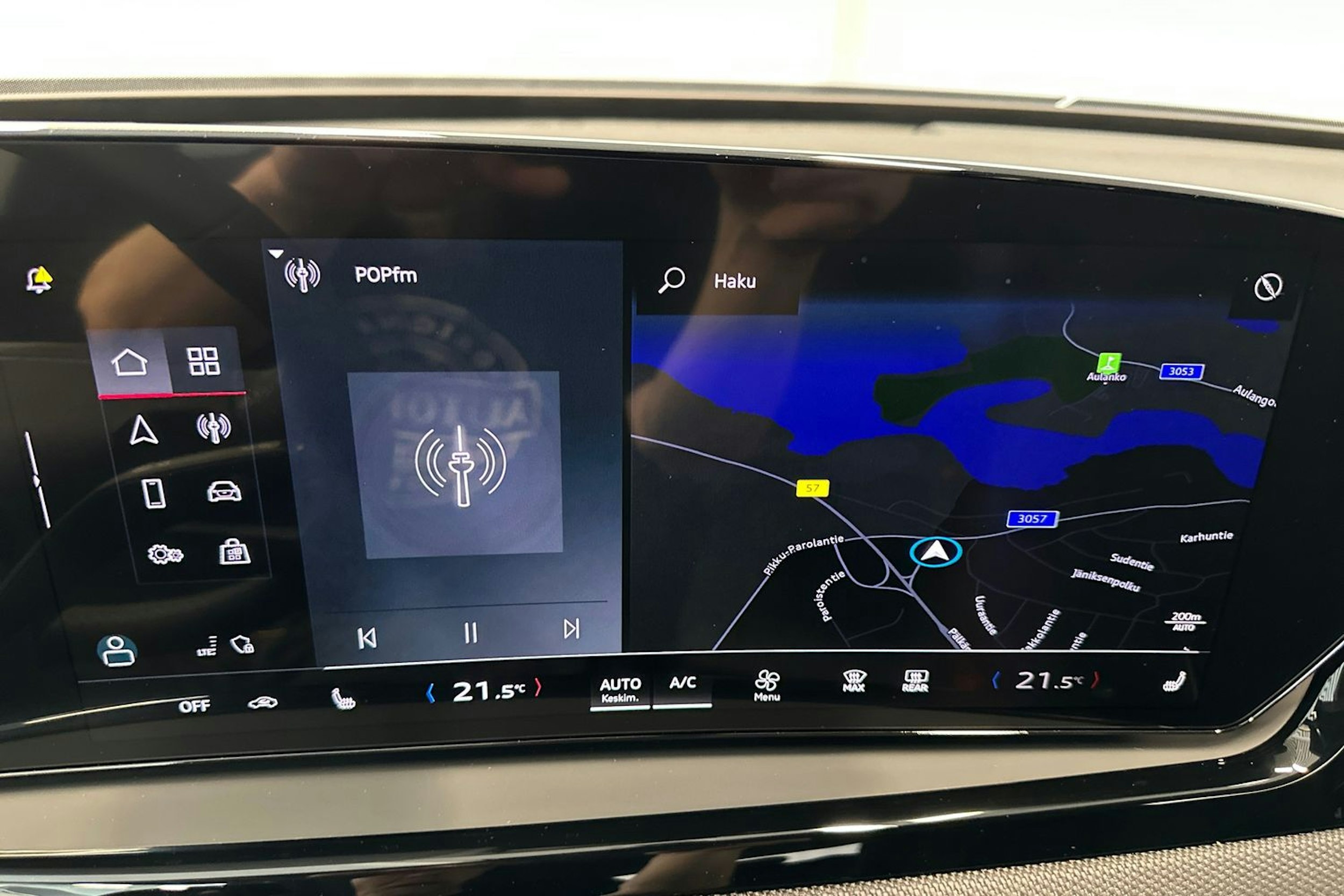 jäätikön valkoinen Audi A5 2025 kuva 9.