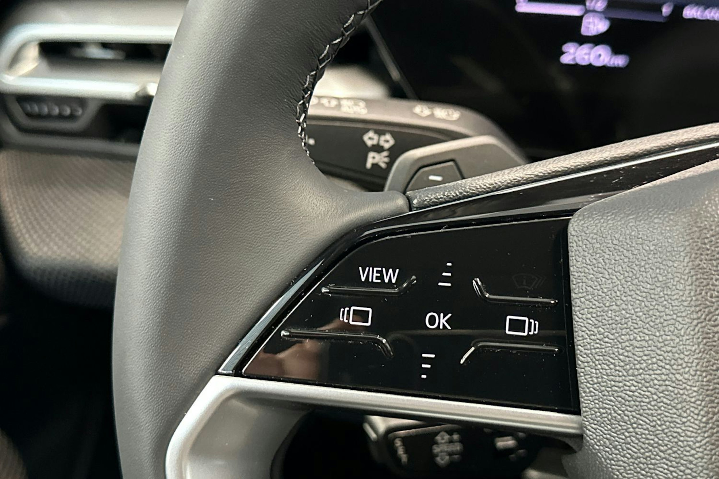 jäätikön valkoinen Audi A5 2025 kuva 10.