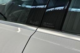 jäätikön valkoinen Audi A5 2025 kuva 20.