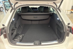 valkoinen Audi A5 2025 kuva 22.