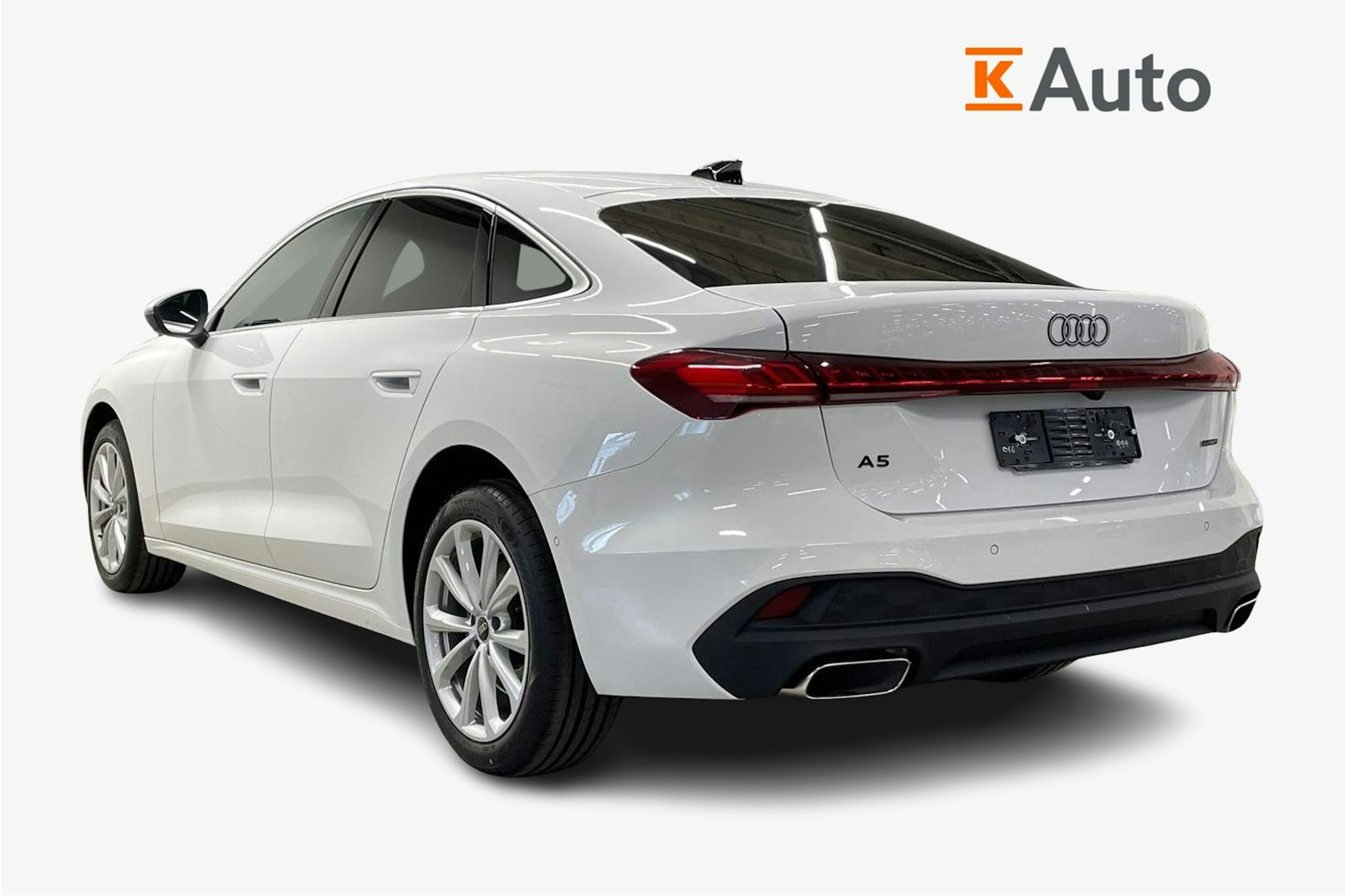 valkoinen Audi A5 2025 kuva 2.