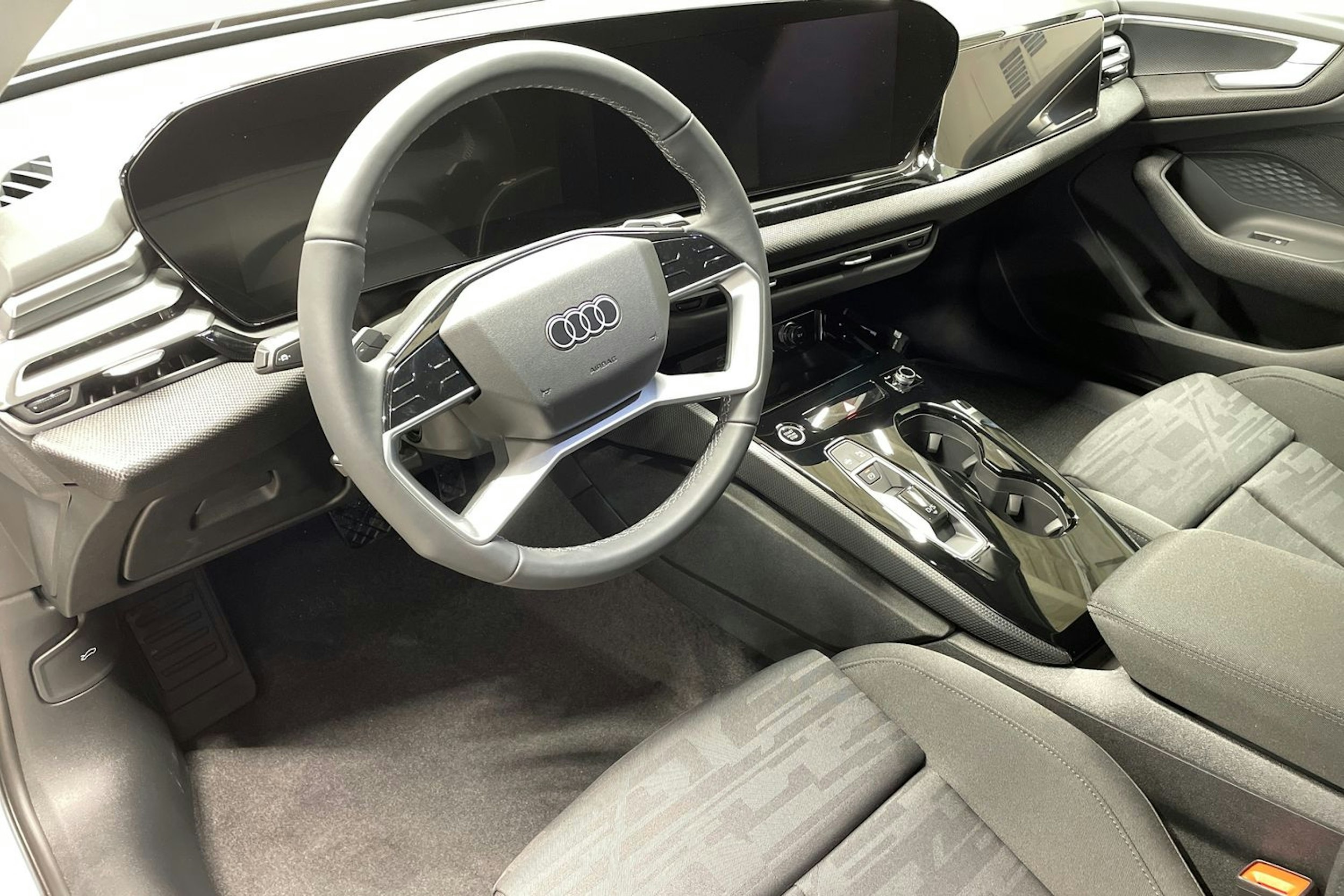 valkoinen Audi A5 2025 kuva 6.