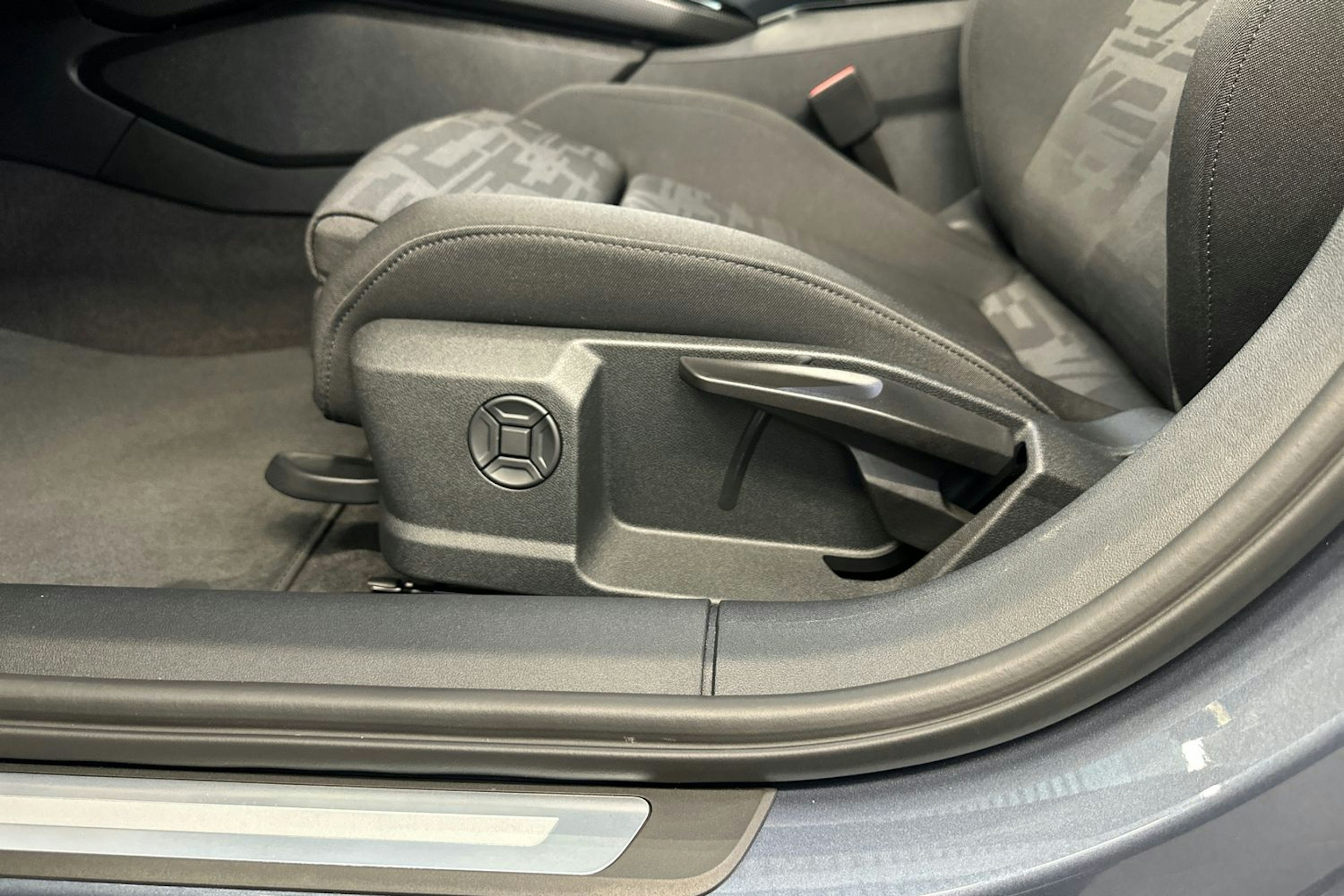 horizon sininen Audi A5 2025 kuva 15.
