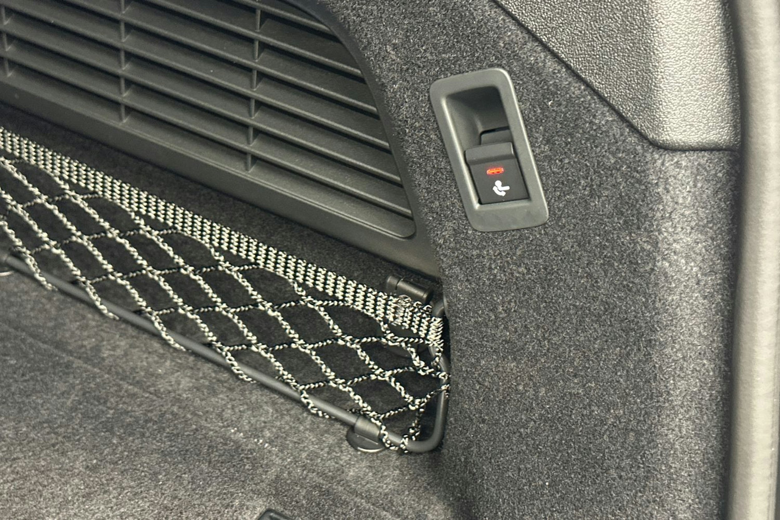 horizon sininen Audi A5 2025 kuva 17.