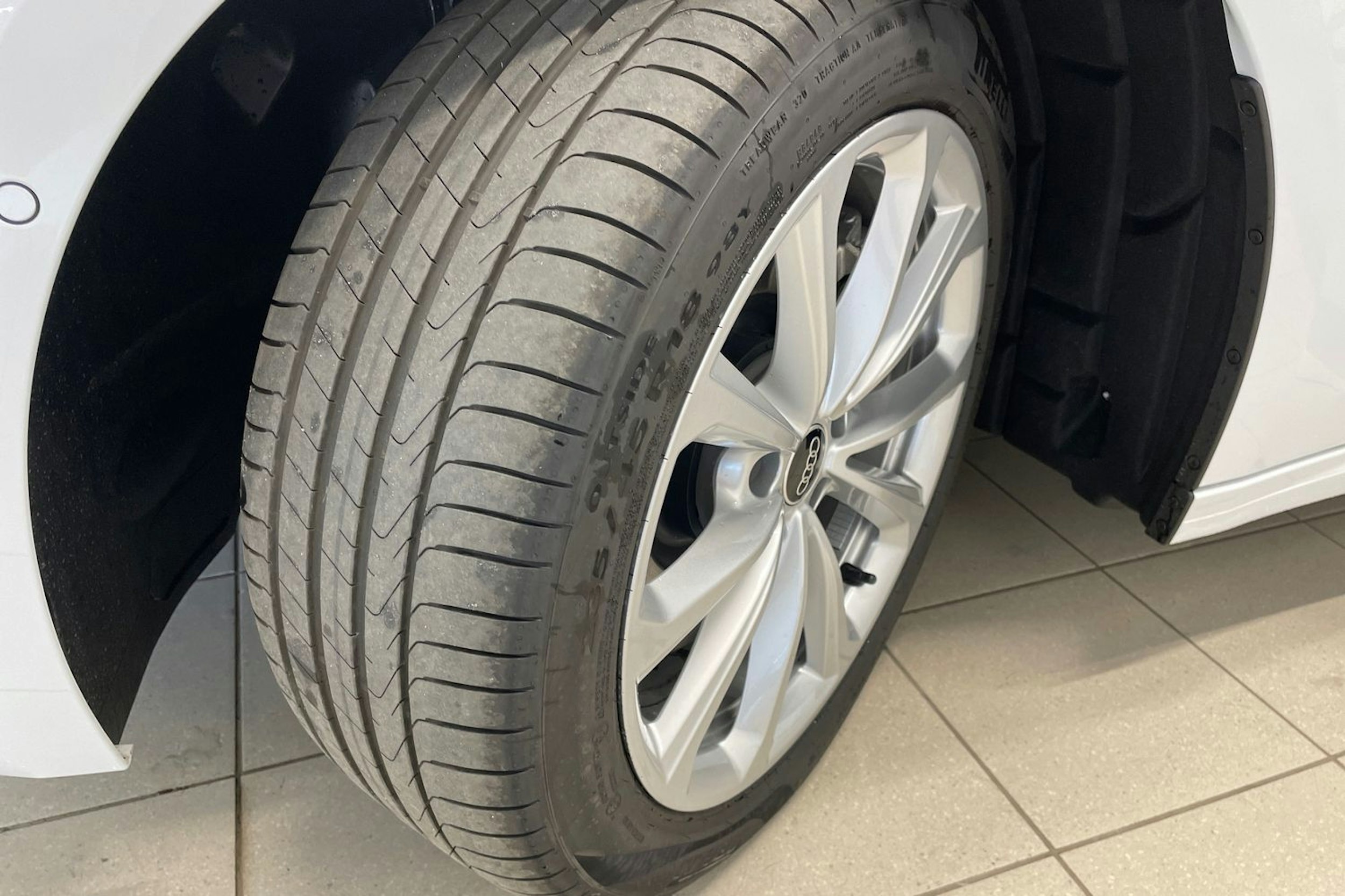 met. valkoinen Audi A5 2025 kuva 10.