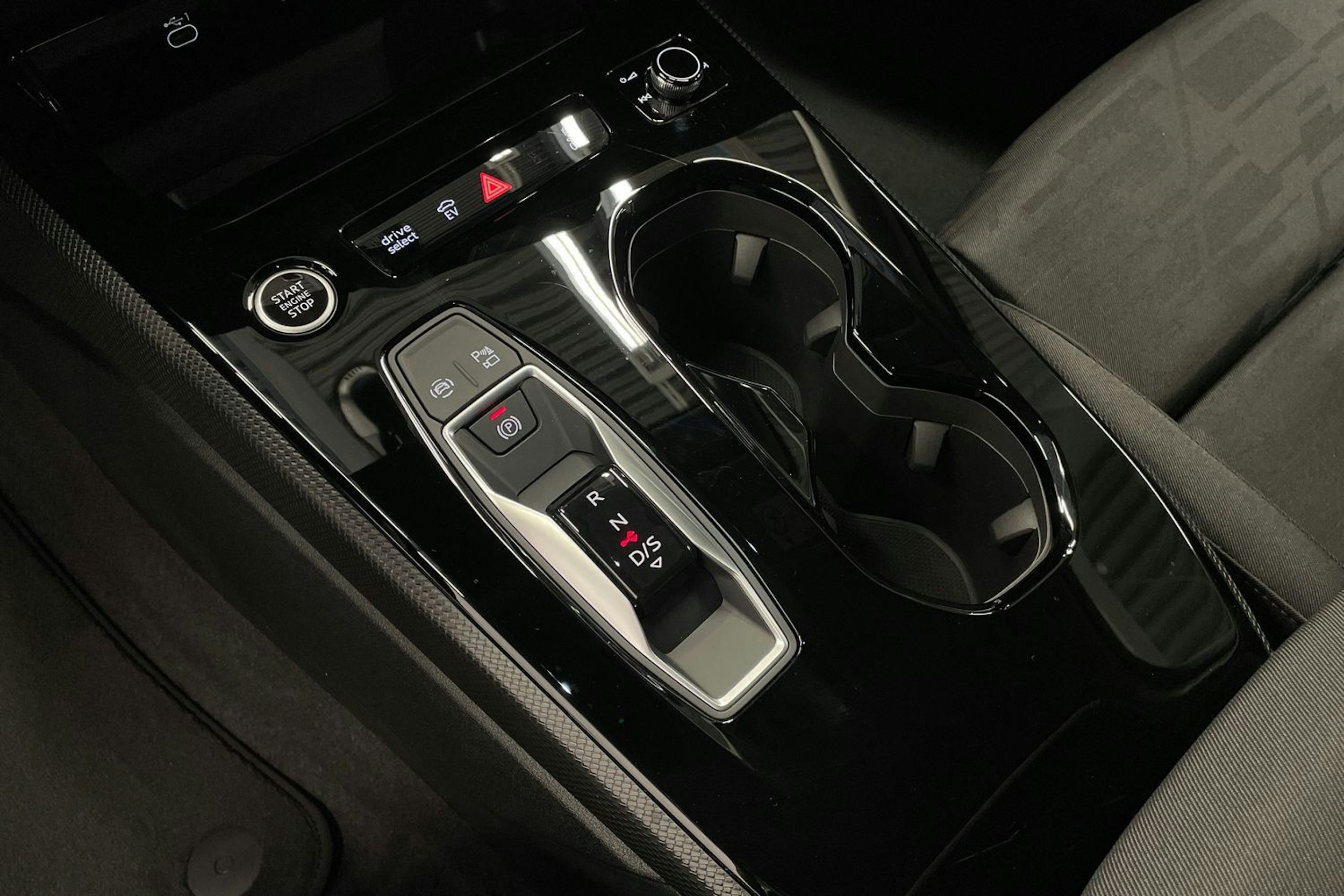 met. valkoinen Audi A5 2025 kuva 16.