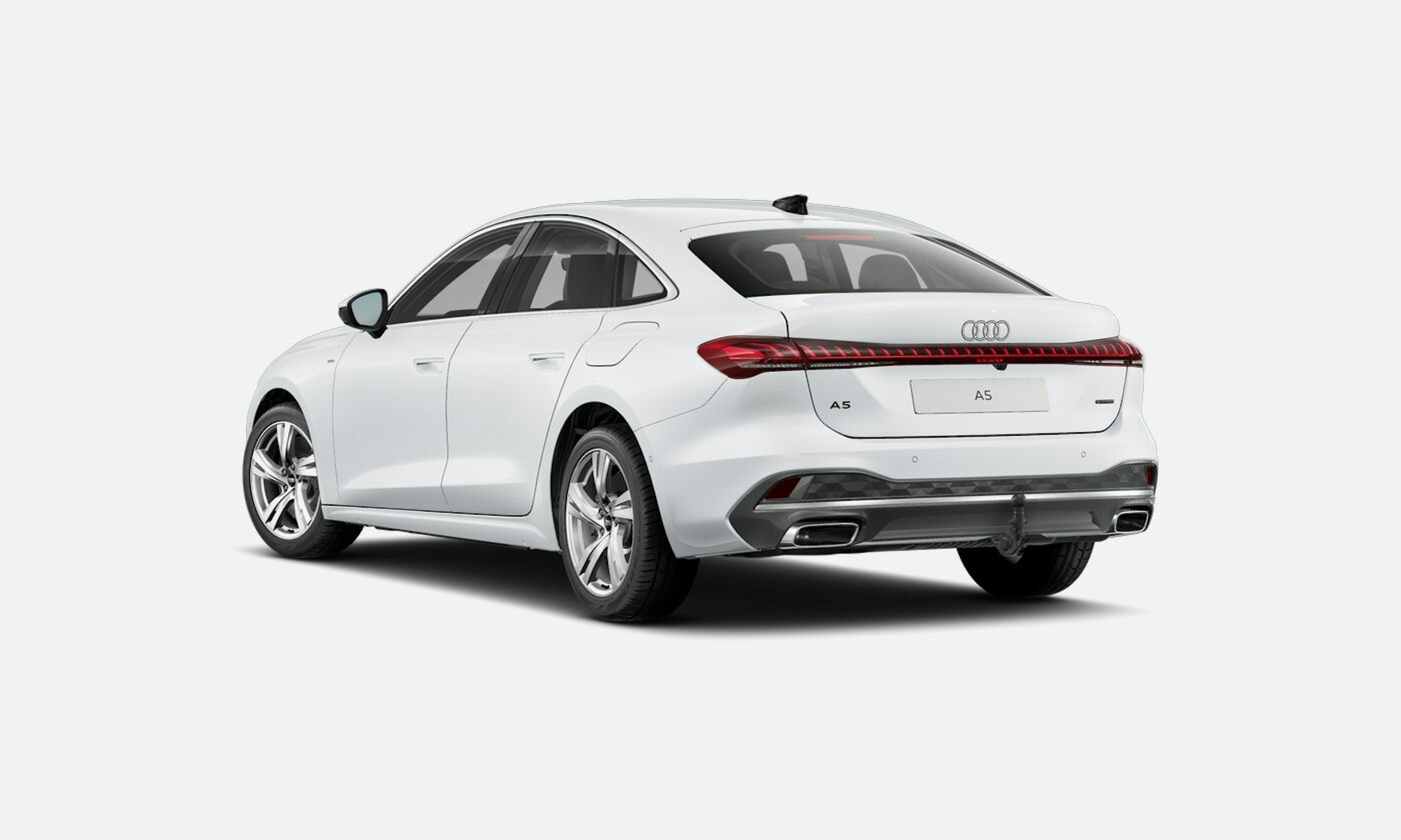 jäätikön valkoinen Audi A5 2025 kuva 4.