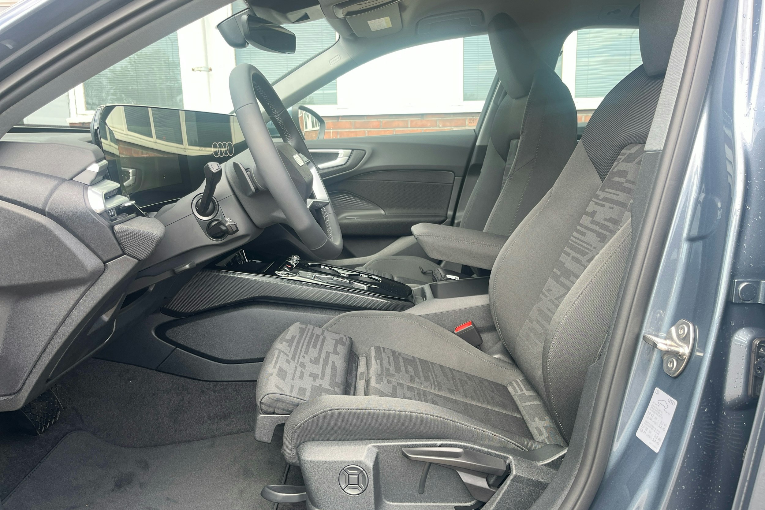 sininen Audi A5 2025 kuva 6.