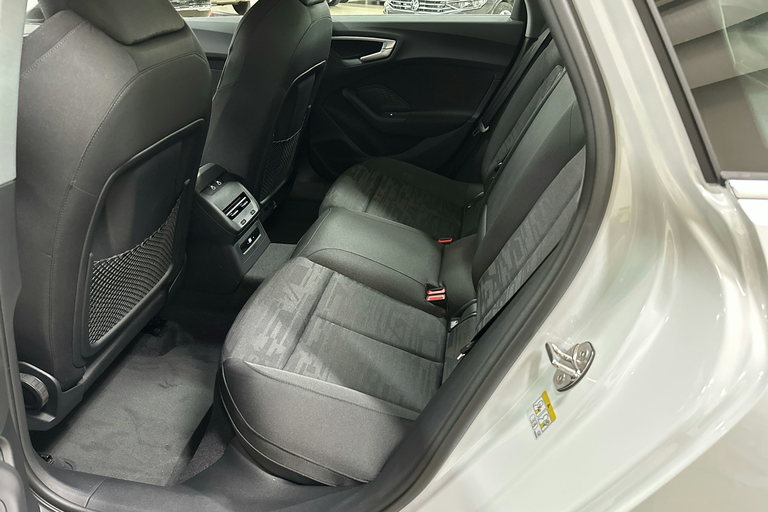 valkoinen Audi A5 2025 kuva 8.