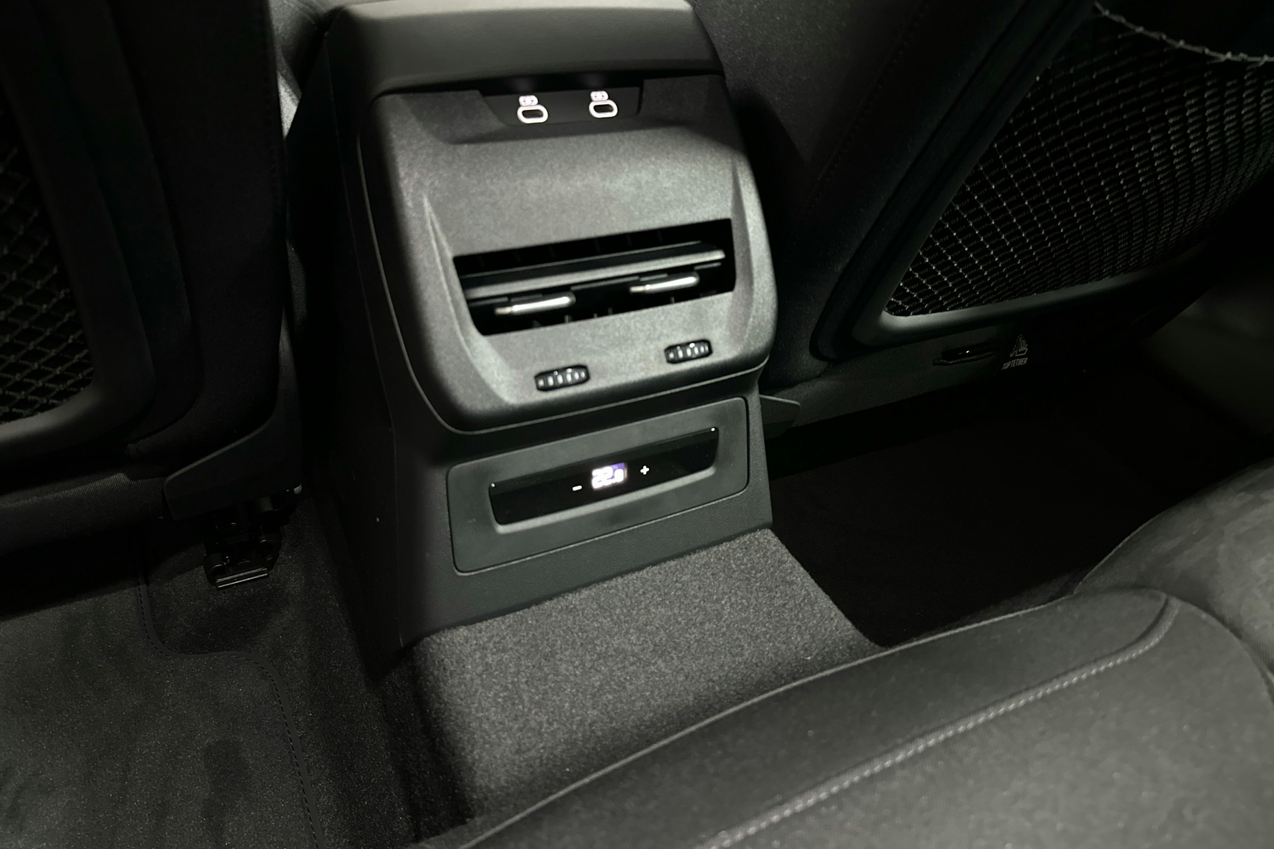 valkoinen Audi A5 2025 kuva 11.