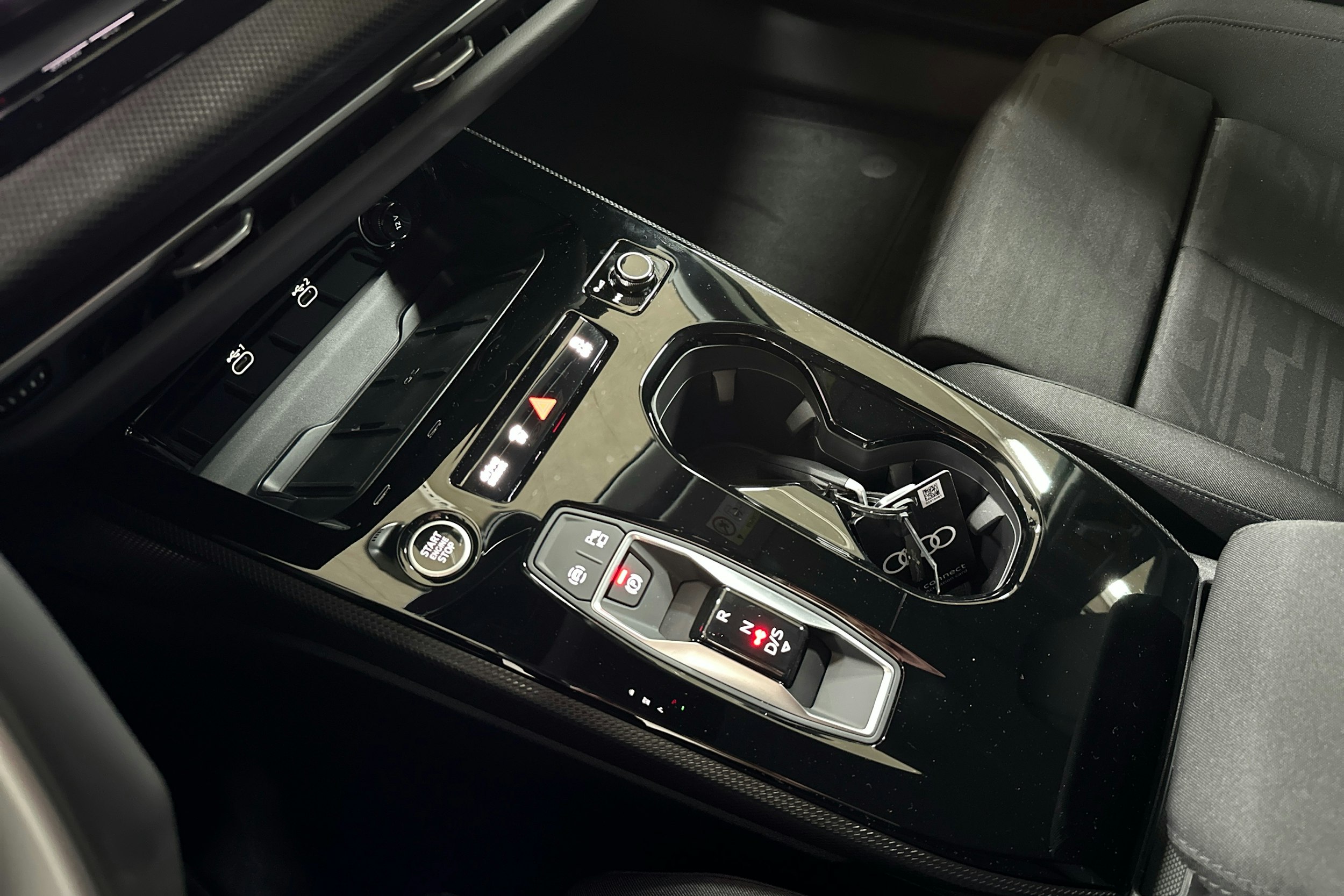 valkoinen Audi A5 2025 kuva 24.