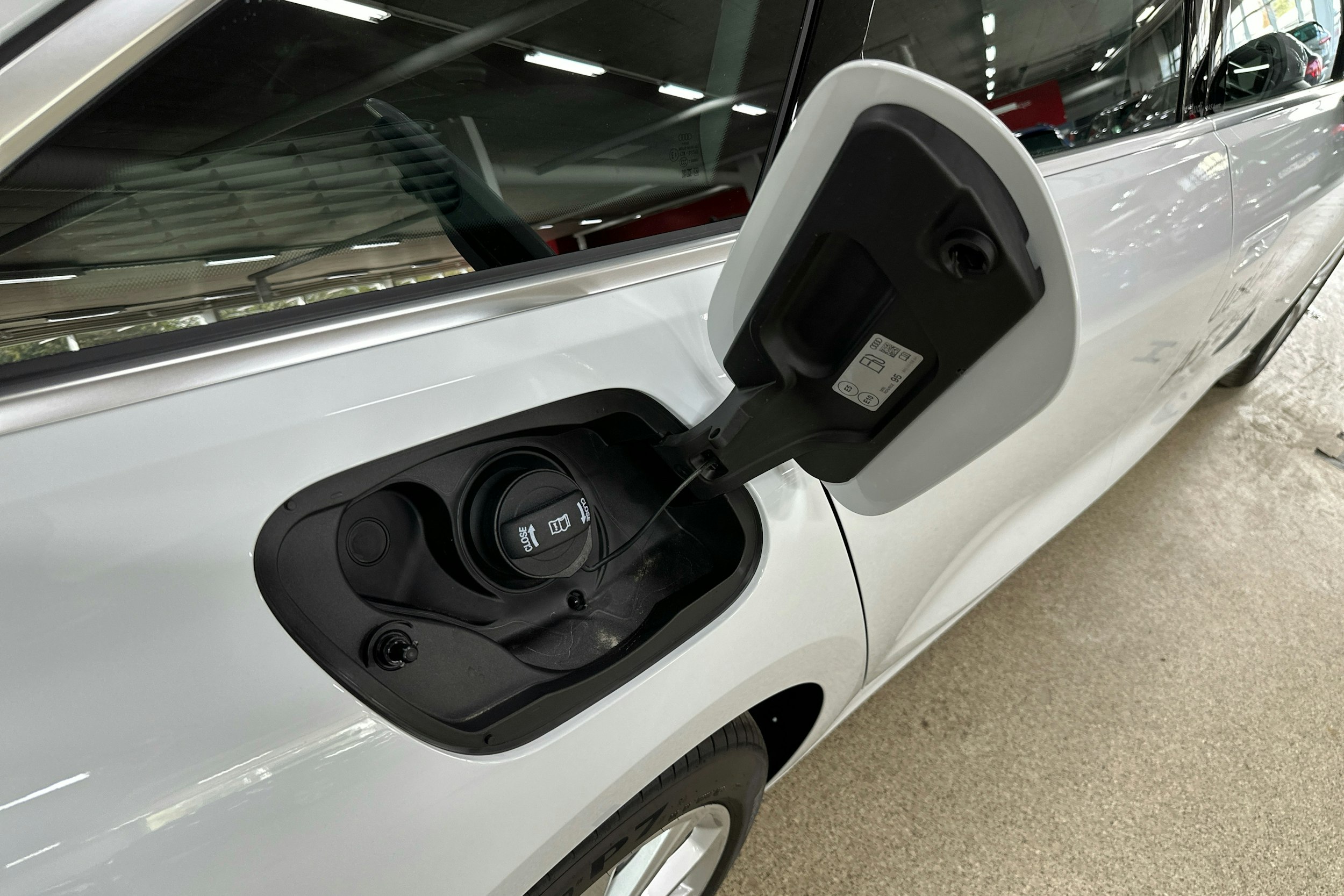 valkoinen Audi A5 2025 kuva 26.