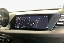 jäätikön valkoinen Audi A5 2025 kuva 10.