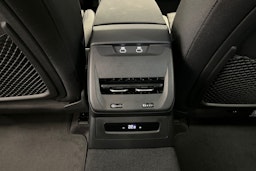 jäätikön valkoinen Audi A5 2025 kuva 13.