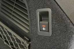 jäätikön valkoinen Audi A5 2025 kuva 15.