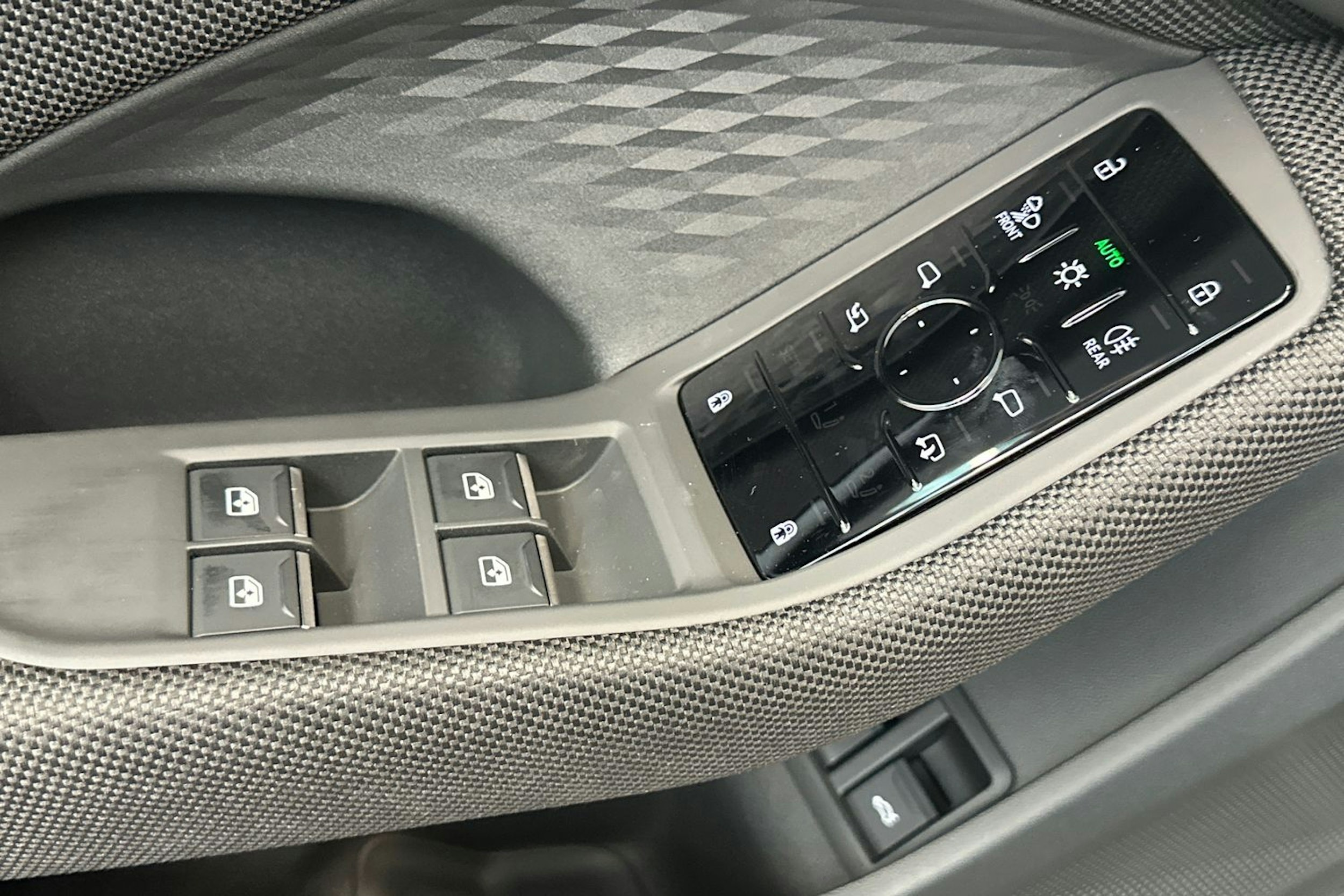 chronos harmaa Audi A5 2025 kuva 18.