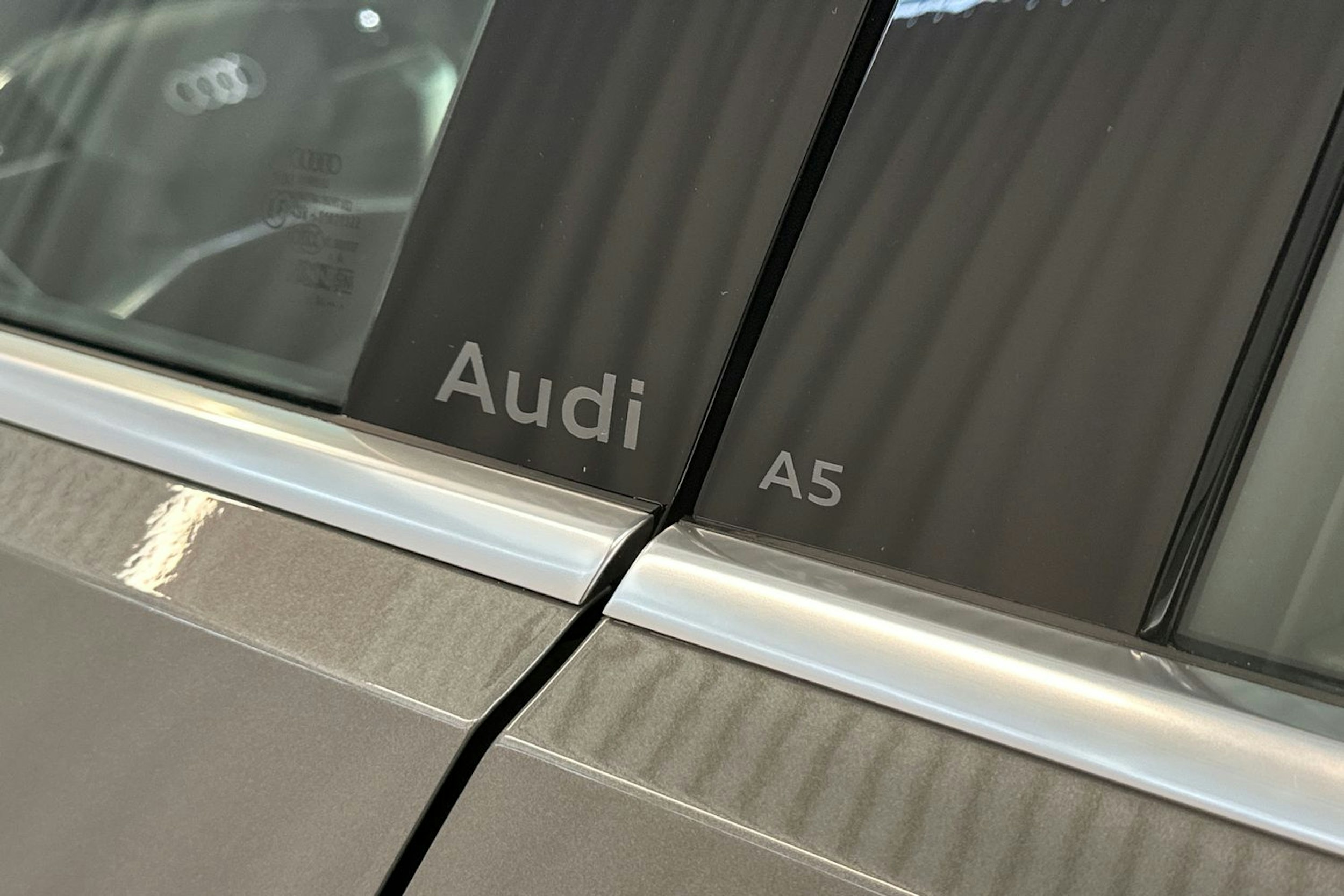 chronos harmaa Audi A5 2025 kuva 20.