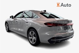 metallivalkoinen Audi A5 2025 kuva 1.