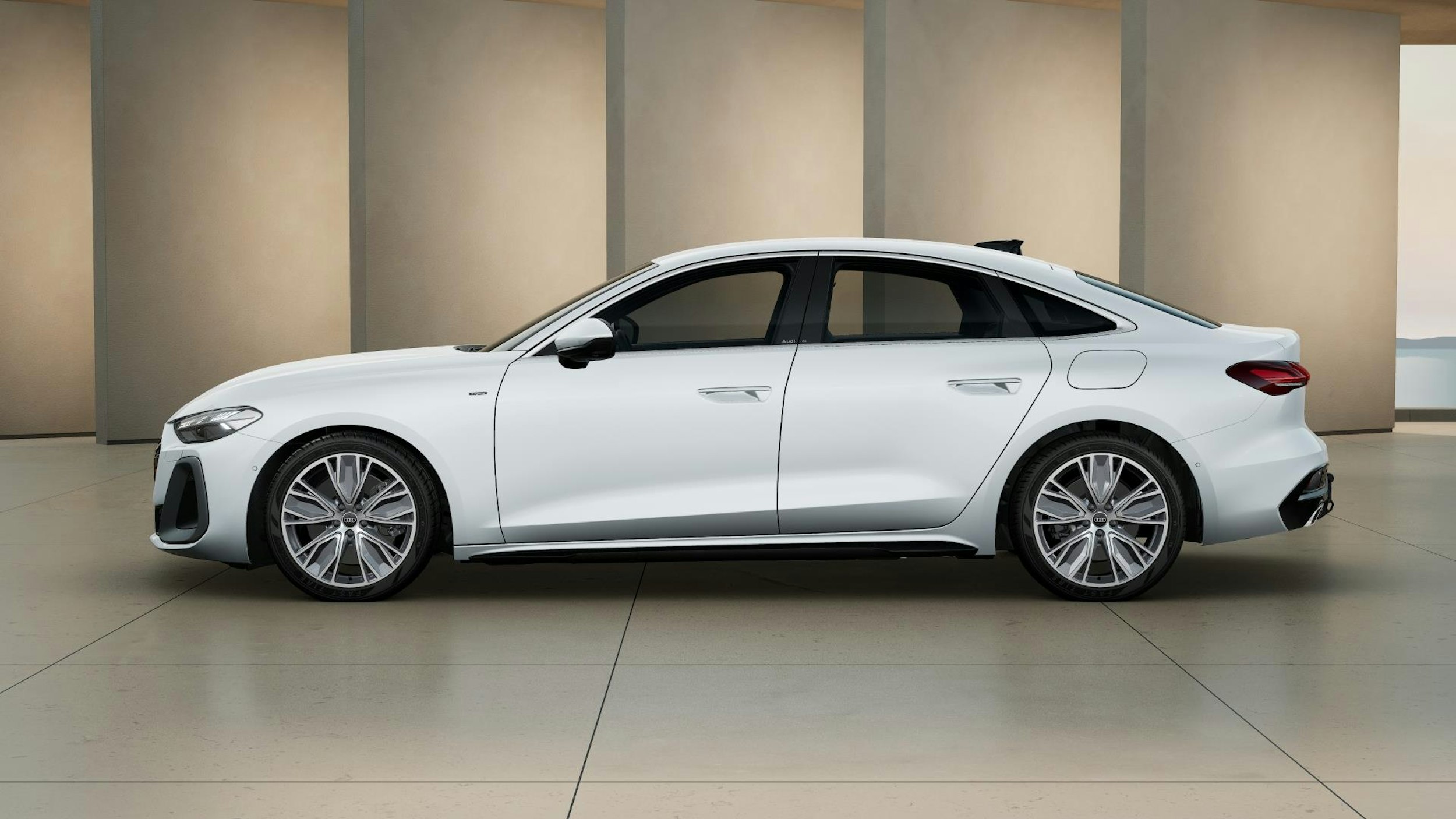 valkoinen Audi A5 2025 kuva 3.