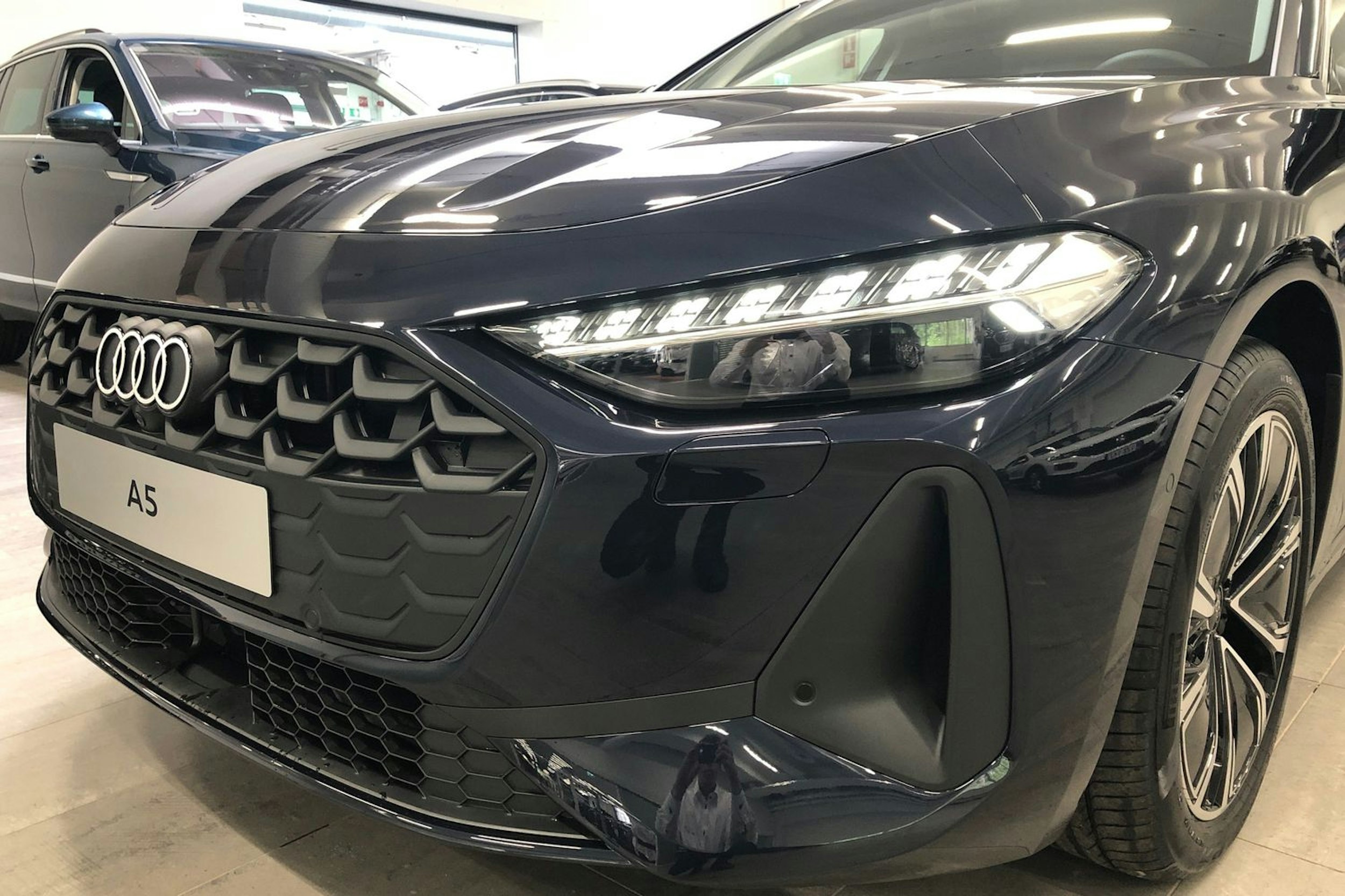 firmament sininen Audi A5 2025 kuva 13.