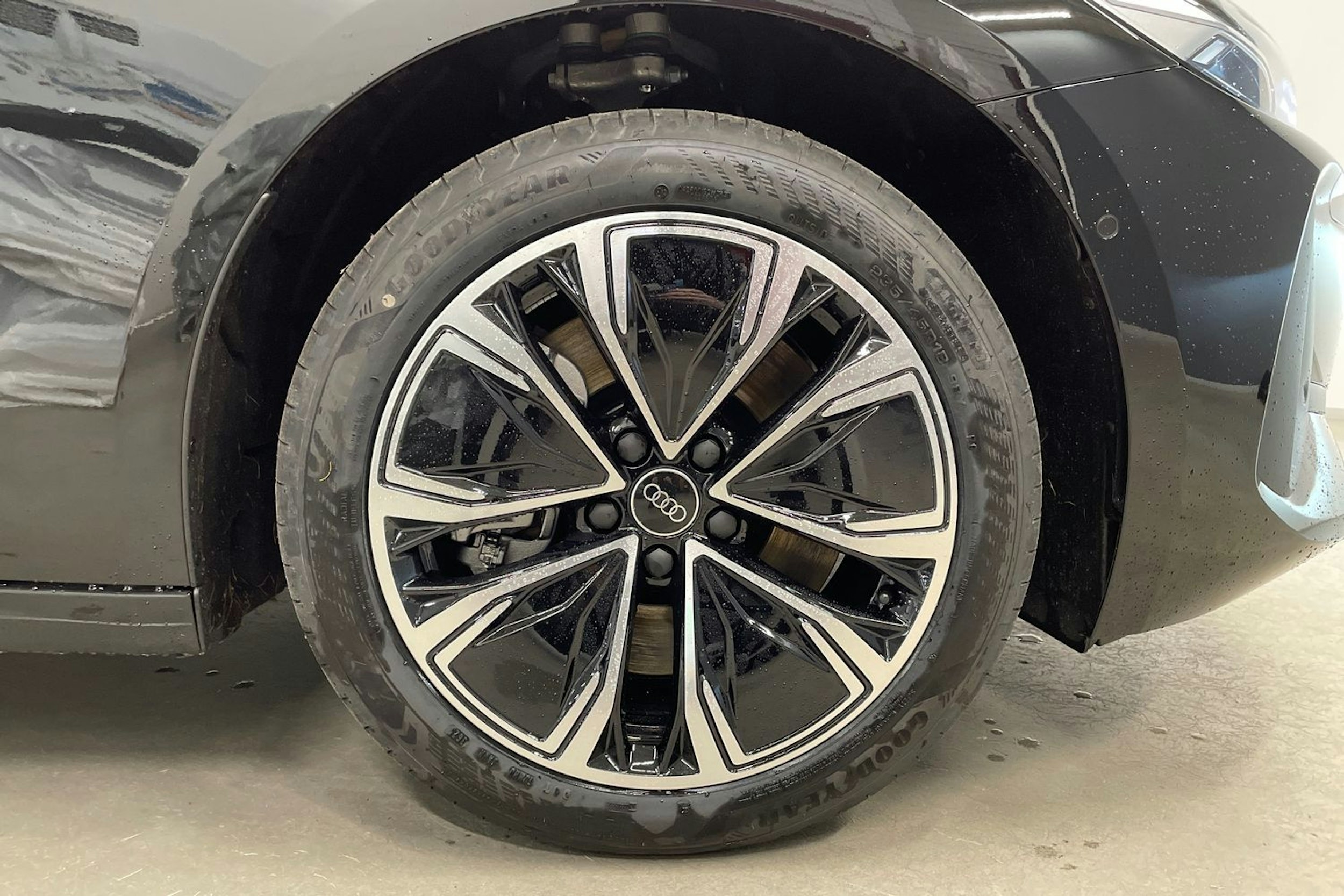 musta Audi A5 2025 kuva 10.