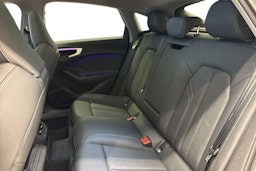 sininen Audi A5 2025 kuva 10.