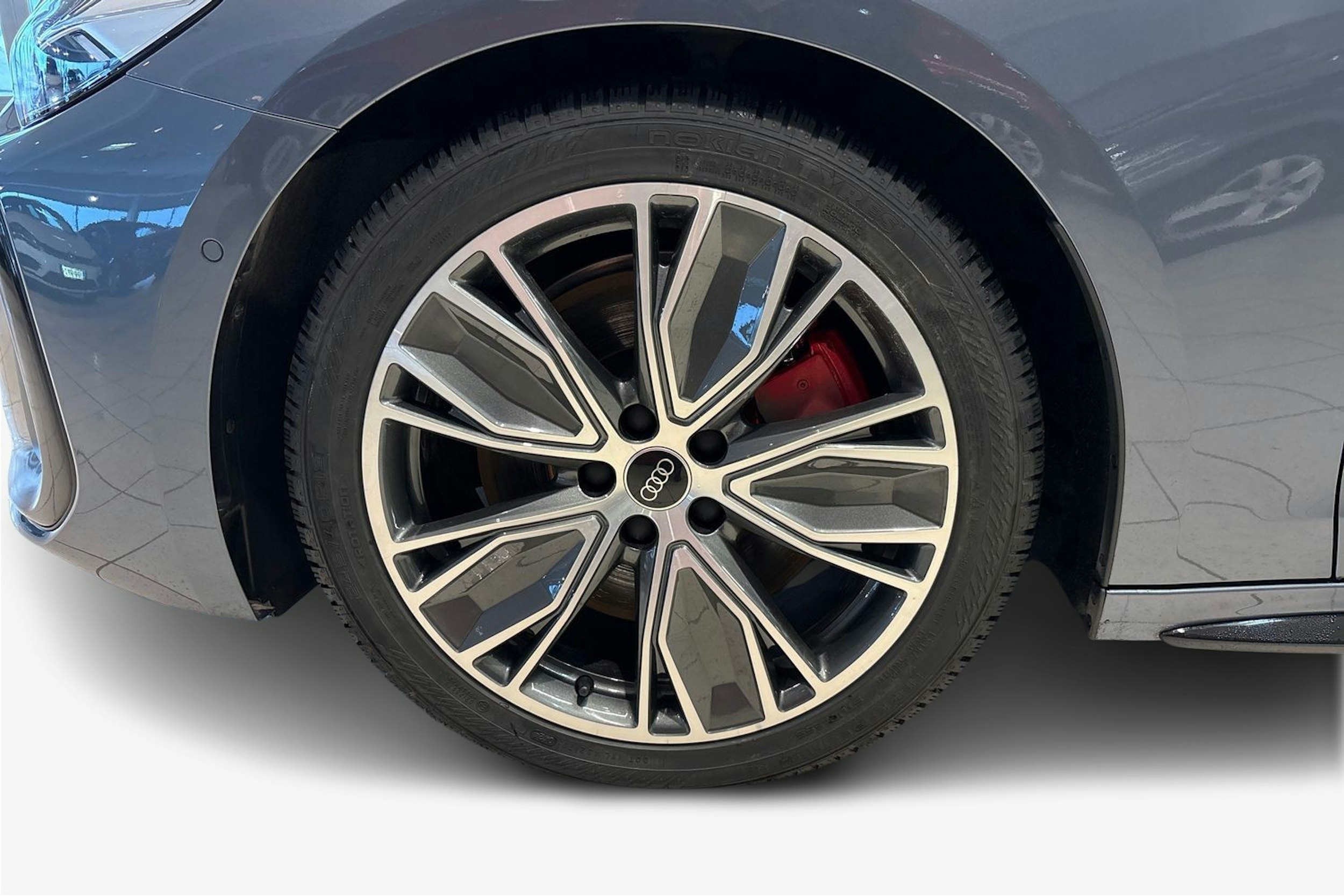 sininen Audi A5 2025 kuva 11.