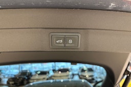 sininen Audi A5 2025 kuva 17.