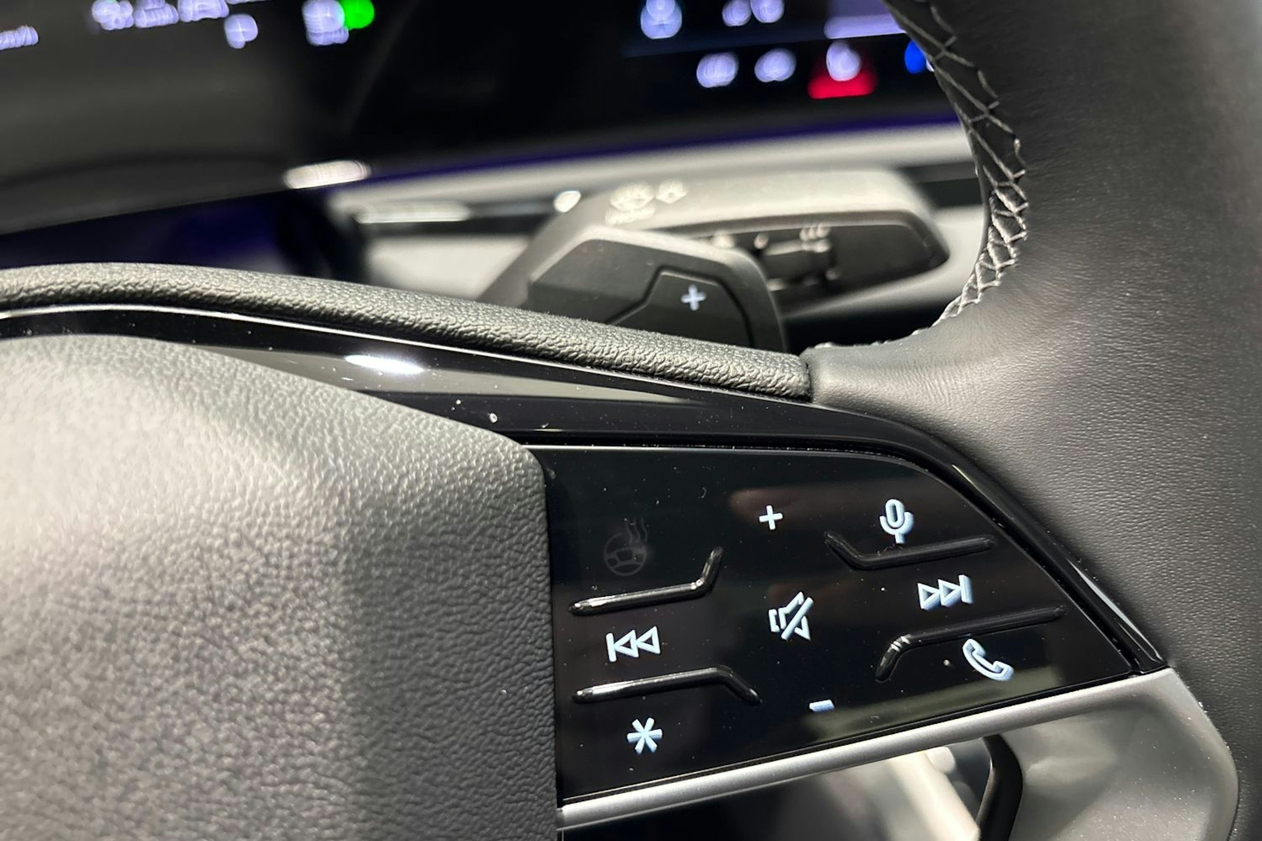 sininen Audi A5 2025 kuva 23.