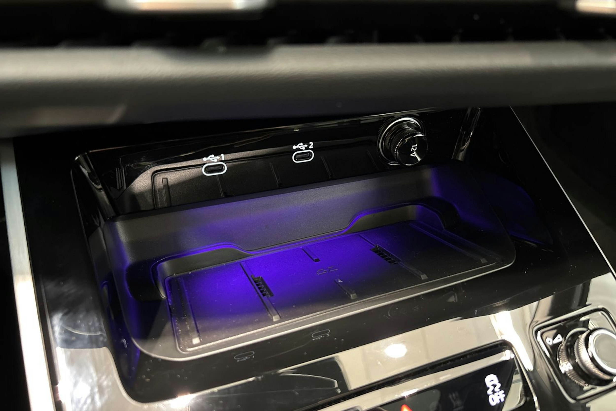 sininen Audi A5 2025 kuva 30.